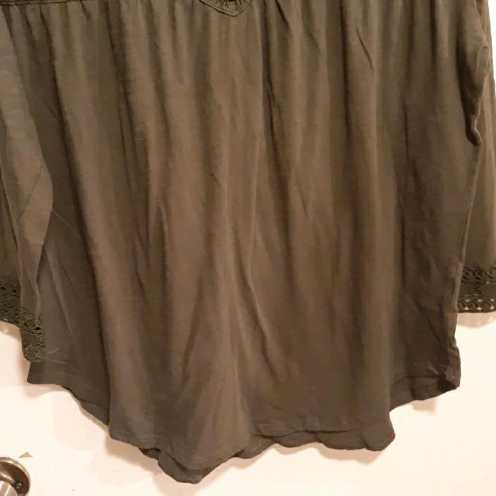 Hannah green 3/4 sleeve top - Picture 4 of 4